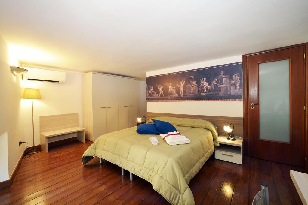 Italia Apartment Неаполь Экстерьер фото